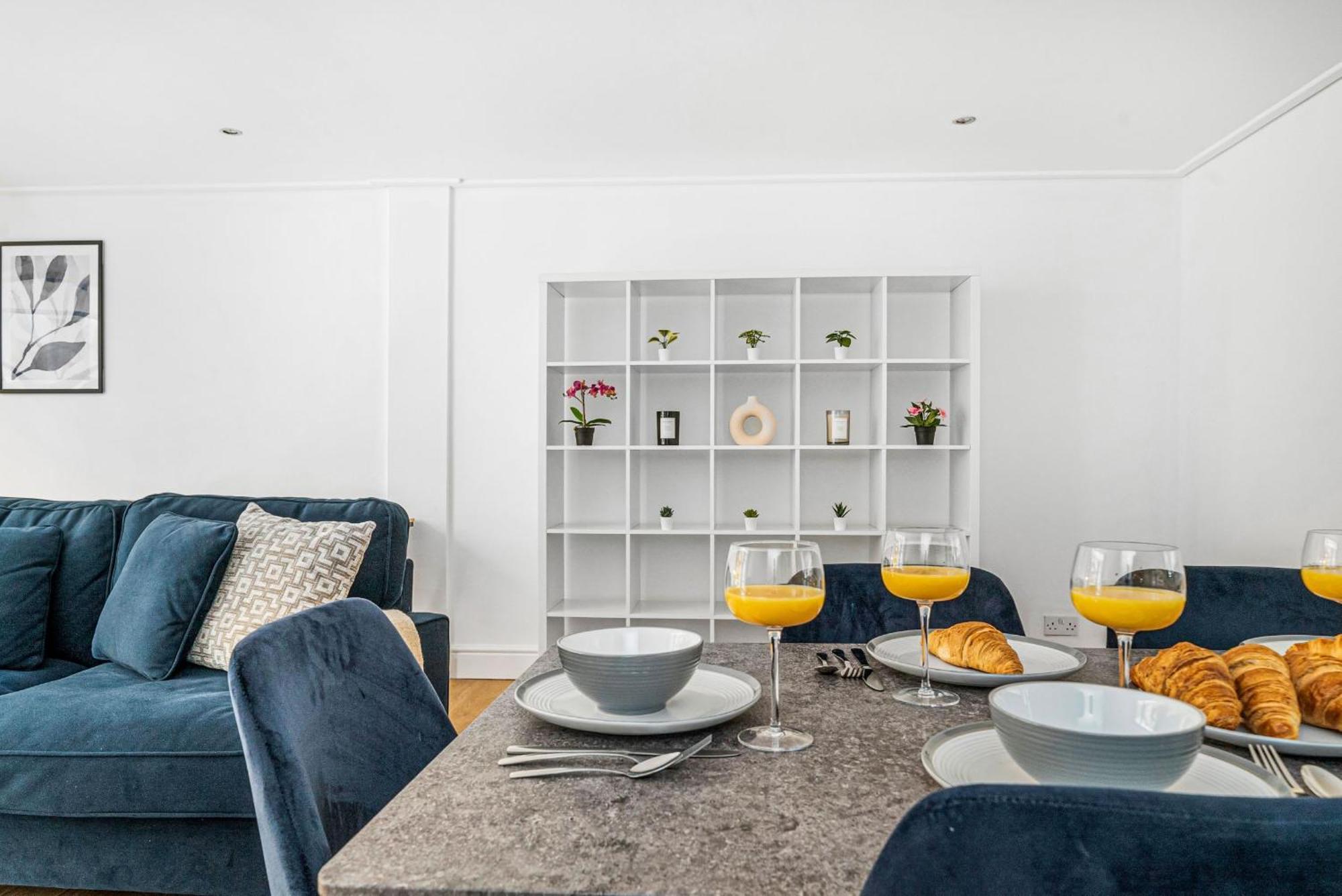 Heart Of Holborn - 2br With Patio - Cityapartmentstay Apartment