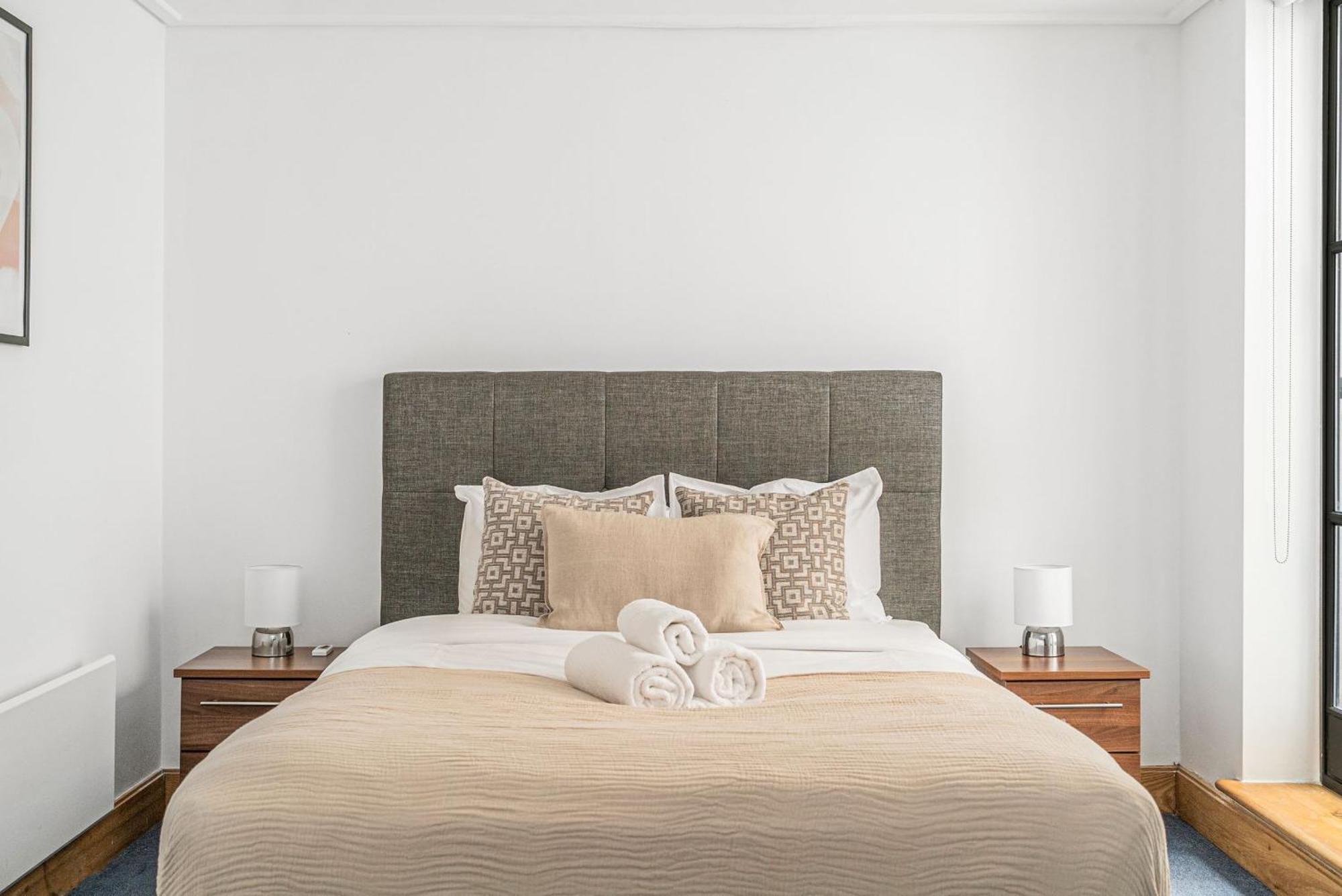 Apartment Heart Of Holborn - 2br With Patio - Cityapartmentstay